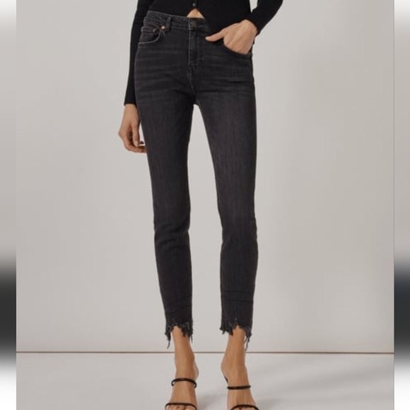 Zara Jeans Womens 10 The Skinny in Pearl Black Ankle Length Frayed Hem - Picture 1 of 13